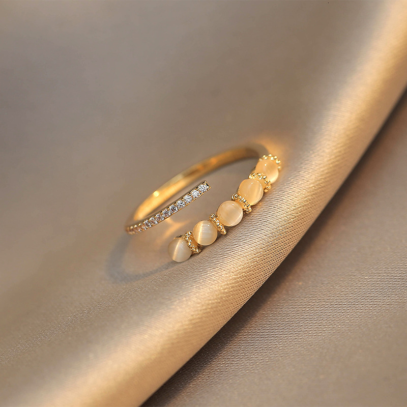 Fashion Designer Rings for Women Cat's Eye Stone Row Diamond 2027 New Trendy Women's Design Niche Open Finger Light Luxury High-end Sense