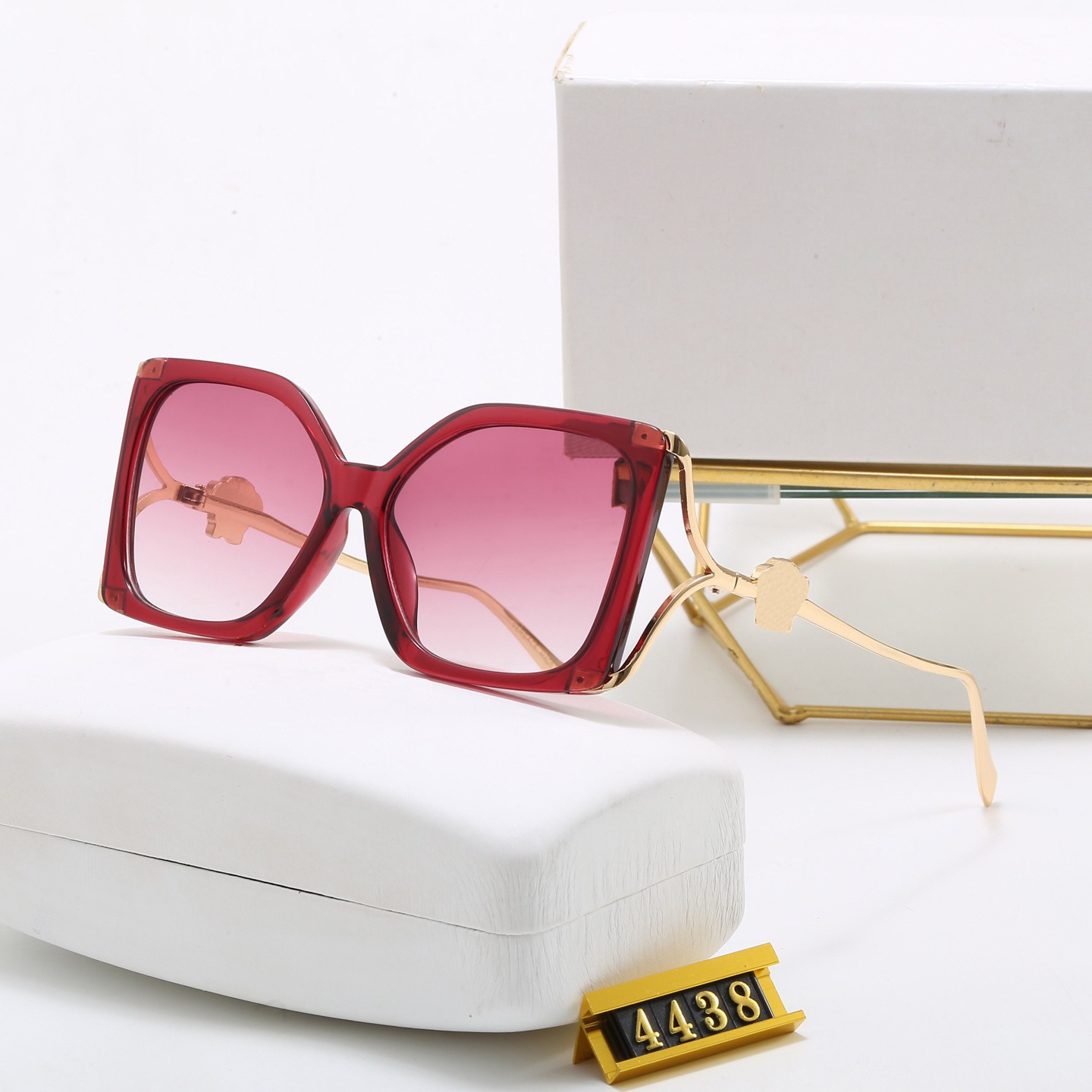 Luxurys Designers Woman Sunglass Fashion Couple Designer Sunglasses For Women Mens Sun Glasses Drive Summer Polarize Outdoor cycling Sunglasses Red