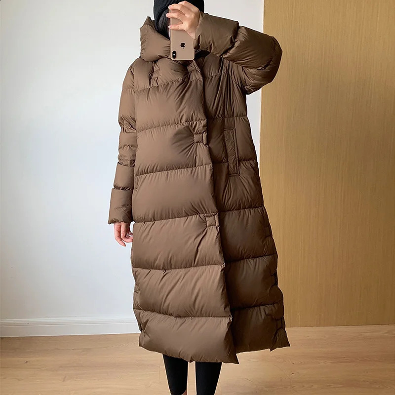 Oversized Women's Down Jacket Long Hooded Parkas 2023 Fashion Lightweight Warm 90 White Duck Coats Winter Overcoat 261013
