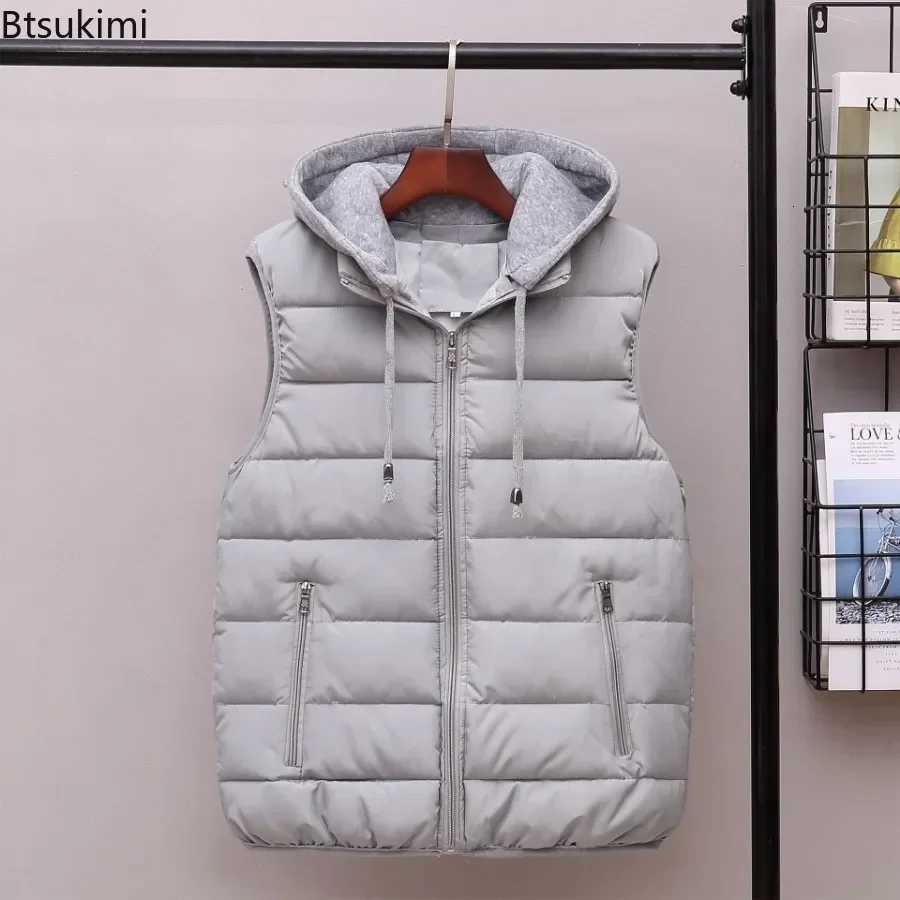 Autumn Men's Vests Winter 2026 Men's Hooded Vest Solid Casual Outdoor Sports Couple Waistcoat Fashion Sleeveless Thicken Warm Jackets Male