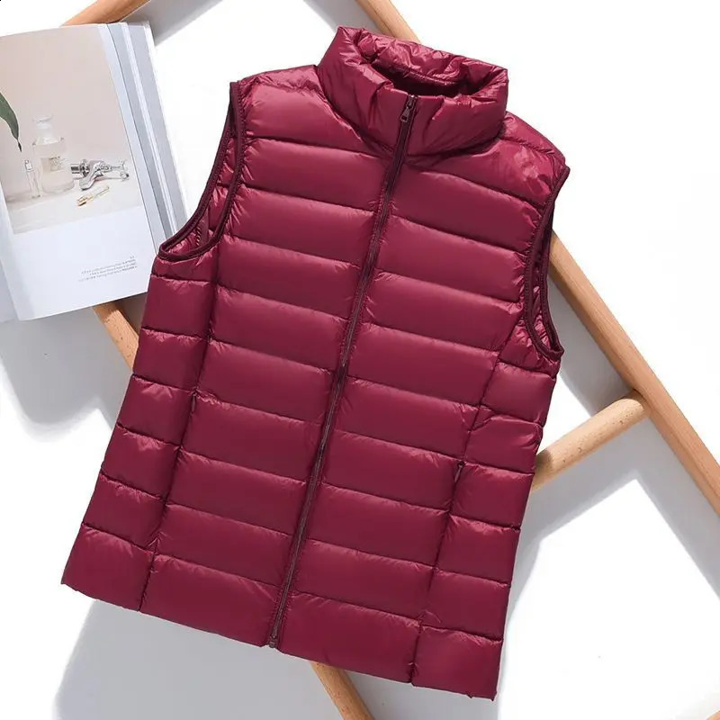 Spring autumn women 90 white duck down vest waistcoat soft warm thin Ultra Light jacket female Portable coat 261016