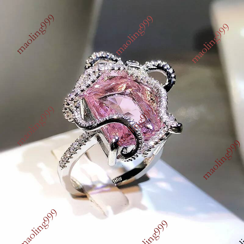 Marque de luxe Designer Bijoux Nouveau Style Classique Micro Incrusté Zircon Européen Pierre Précieuse Bague Belle Mode Accessoires Pour Femmes À