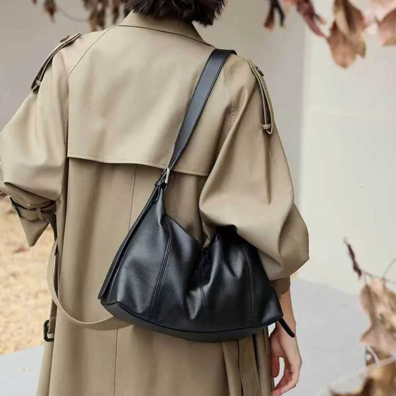 Evening Bags YANATARI Woman Top-Grain Leather Shoulder Bag Soft Leather Large Capacity Tote Fashionable Handbag Crossbody Bag H2610161