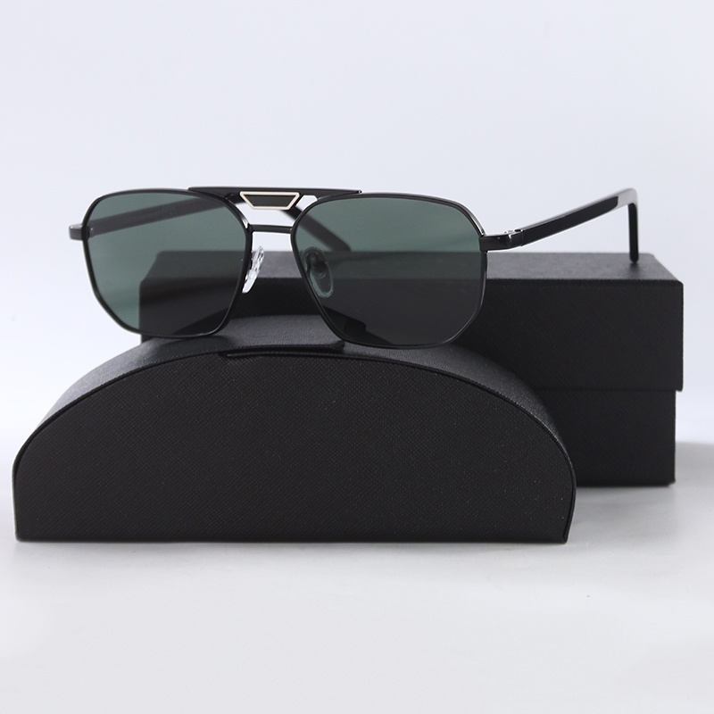 NEW 2026 Fashion Super Lightweight Sunglasses For Women Brand Desinger Men Retro Irregular Metal Frame Eyeware Ladies Beach SUN GLASSES