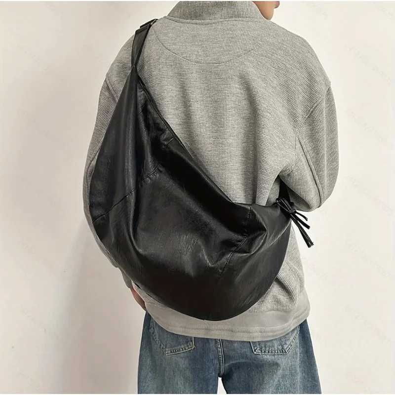 Cross Body Men'S Fashion Casual Crossbody Bag Large Capacity Lightweight Simple Waist Bag Outdoor Sports Backpack Versatile Daily H261016