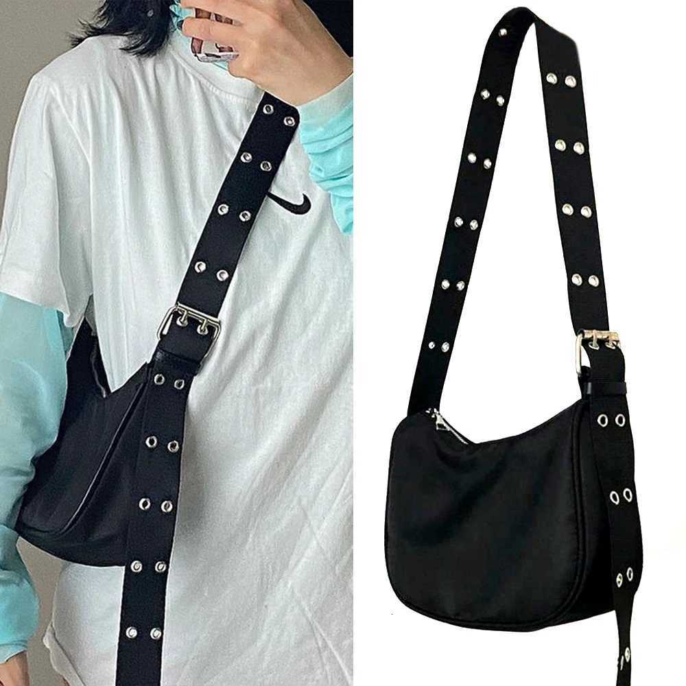Shoulder Bags Trendy Crossbody Bags Double-breasted Adjustable Strap Black Women's Chest Bag Harajuku Students Zipper Satchel Shoulder Bag H261