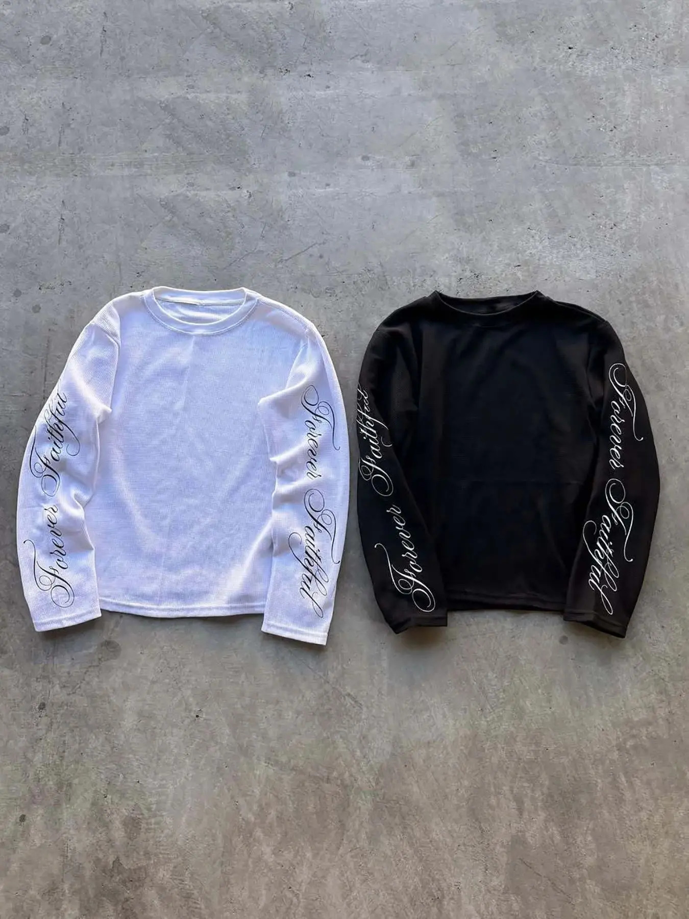 American Autumn Men and Women Retro Y2K Long Sleeve T-Shirt Casual Round Neck Lightweight Breathable Top Letter Print Streetwear 261014