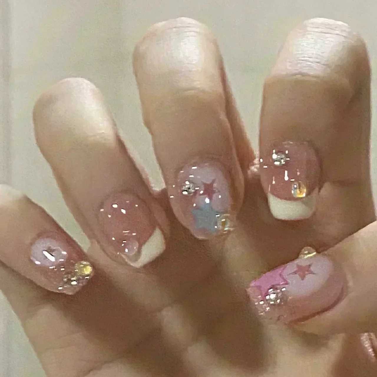False Nails 24pcs Cute Girly Short Square False Nails Sweet White French Nail Glitter Star Rhinestones Nail Art Cat Eye Bow Press On Nails Q261017