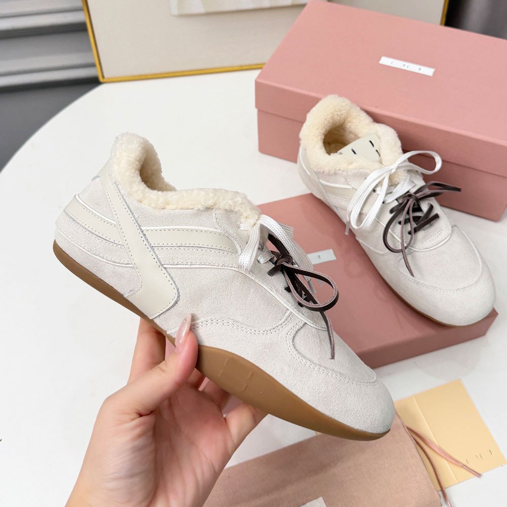 Gymnasium Suede And Shearling Sneakers Luxury Designer Sneaker 5E428E Womens Lace Up Sneaker Warm Fashion Brand Autumn Winter Sneaker Shearling Lini