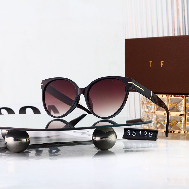 Top luxury Sunglasses designer womens Mens Wearing fashion selling senior Eyewear For Women eyeglasses frame Vintage Metal Sun Glasses With box