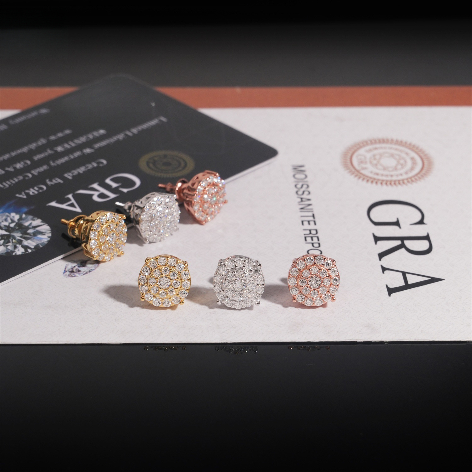 Popular 10mm hip-hop earrings, S925 silver with moissanite, style, suitable for couples, everyday wear, and a sophisticated look