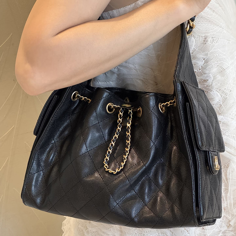 1.1 Caviar Designer Bucket Bags chain Hobo Shoulder bag 2026 Trends women drawstring Bag 12A Mirror quality Clutch purse Leather Underarm Commute ba