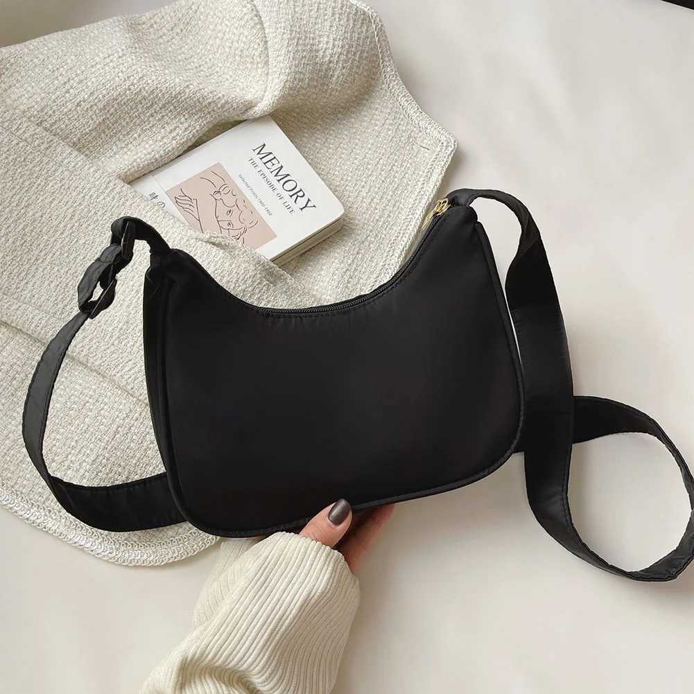 Cross Body Shoulder Bags Fashion Women Hobo Shoulder Bag Solid Color Crescent Underarm Bag For Ladies Nylon Simple Crossbody Handbags Totes for Trav