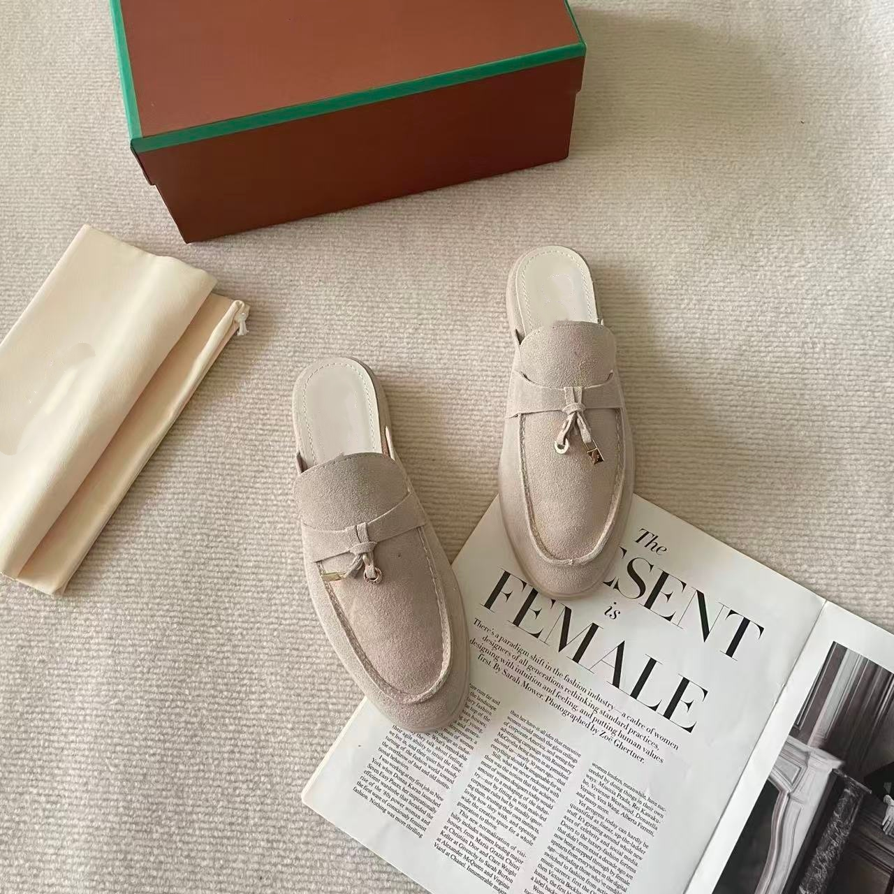 2026 Designer's New Paris Style Women's and Men's Luxury Fashionable Casual Comfortable One-Piece Sandals Genuine Leather Flat Sole H