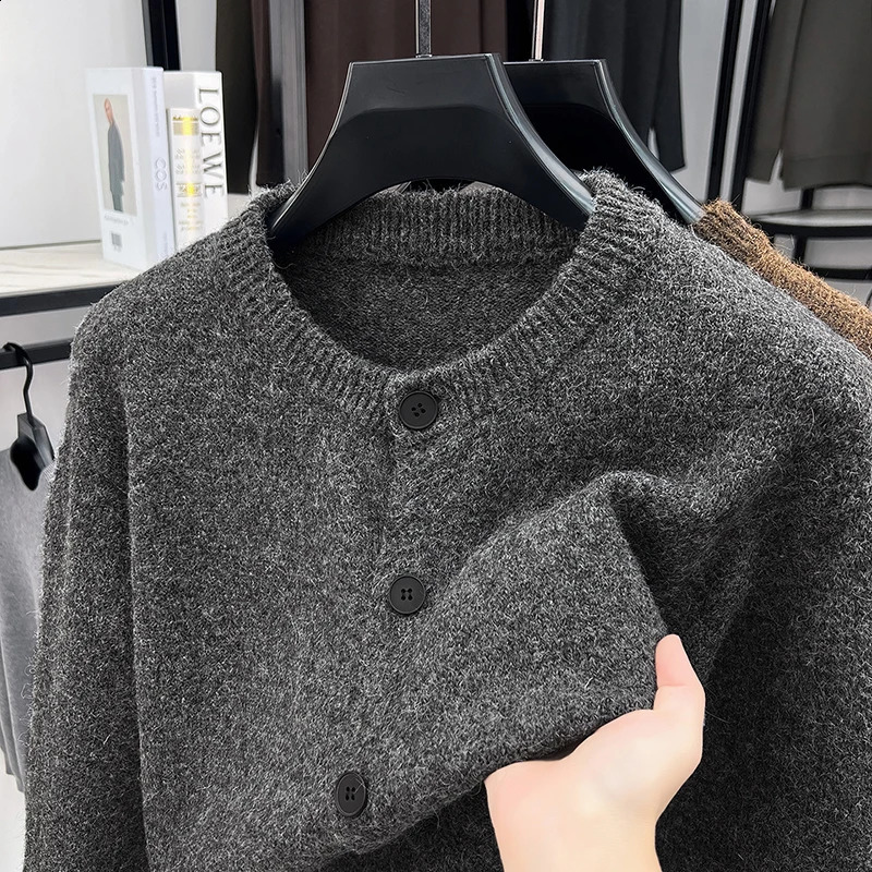 y Quality Men's Knitted Sweater Autumn Solid Color Round Neck Long Sleeve Cardigan Fashionable Exquisite Clothing 261012