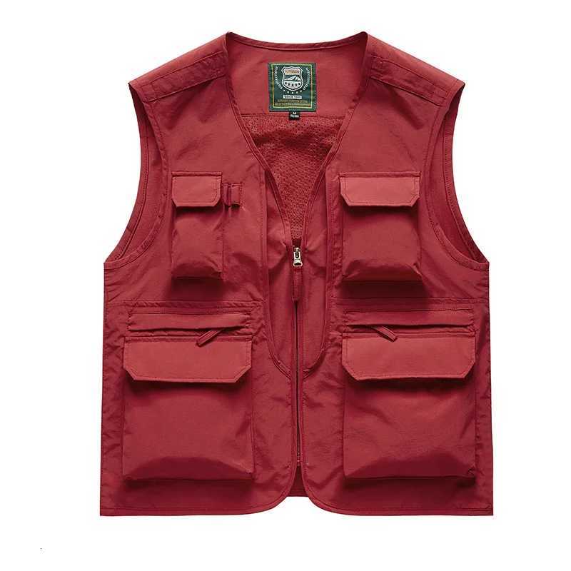 Large Men's Vests Men Outdoor Pockets Cargo Vests New Summer Thin Mesh Breathable Waistcoats Fishing Sleeveless Jackets Male Casual Vests 6XW26