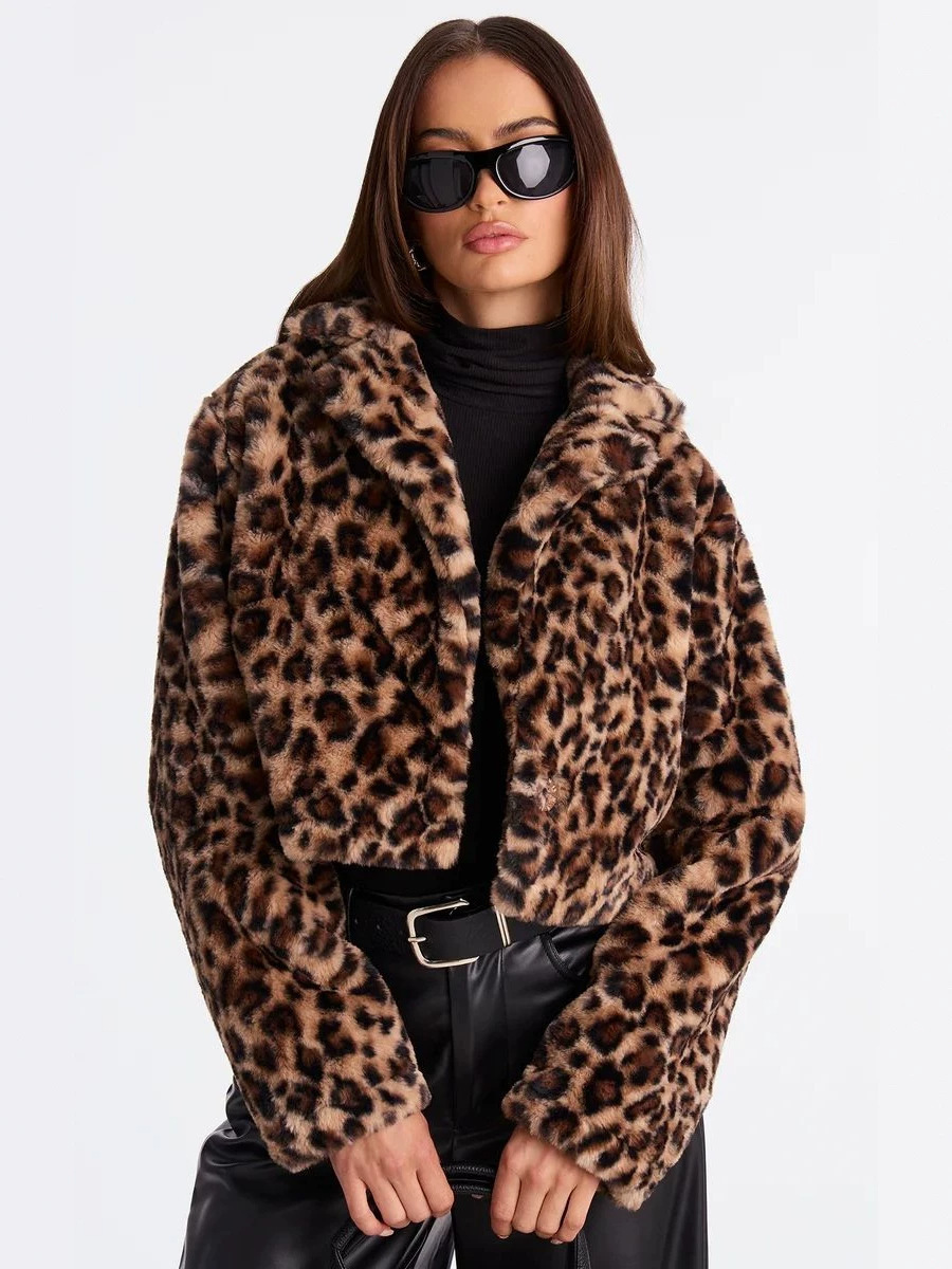 Women New European American Style Leopard Print Faux Fur Short Jacket Lapel Plush Lining Warm Retro Trendy Soft Casual Daily Street Outerwear For La