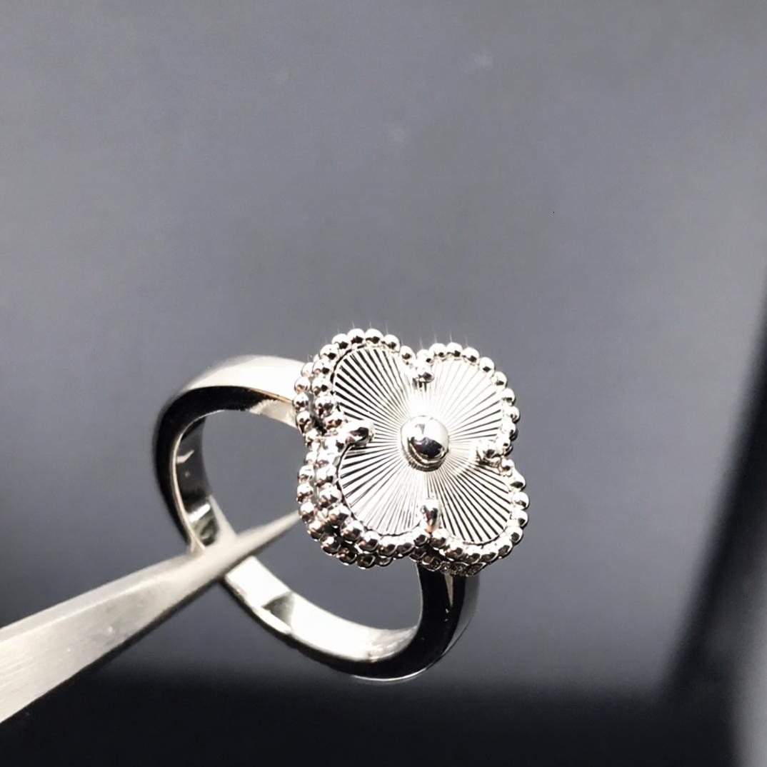 designer ring for women V Full Diamond Laser Four-Leaf Clover Slim Flower Ring Women Thick 18K Gold Plated Light Luxury Fashion vanlies cleef ring