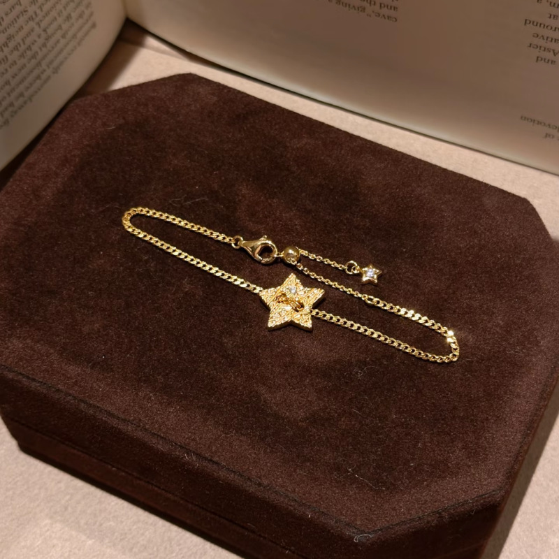 Luxury Elegant Dainty Jewelry Luxury Brand Designer Jewelry New Lava Star Bracelet For Women, Fashionable Luxurious, With A Unique Niche Design, Adj