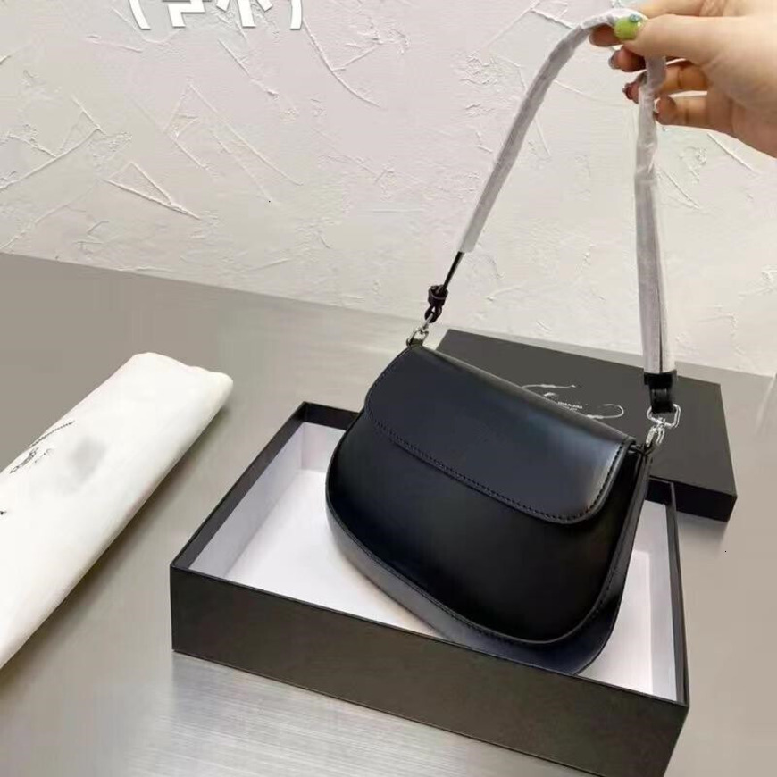 Top Quality Armpit Underarm Messenger Bag For Woman Genuine Leather Women's Tote Mens Fashion Luxurys Designers Shoulder Bags Hobo Flap Crossbo