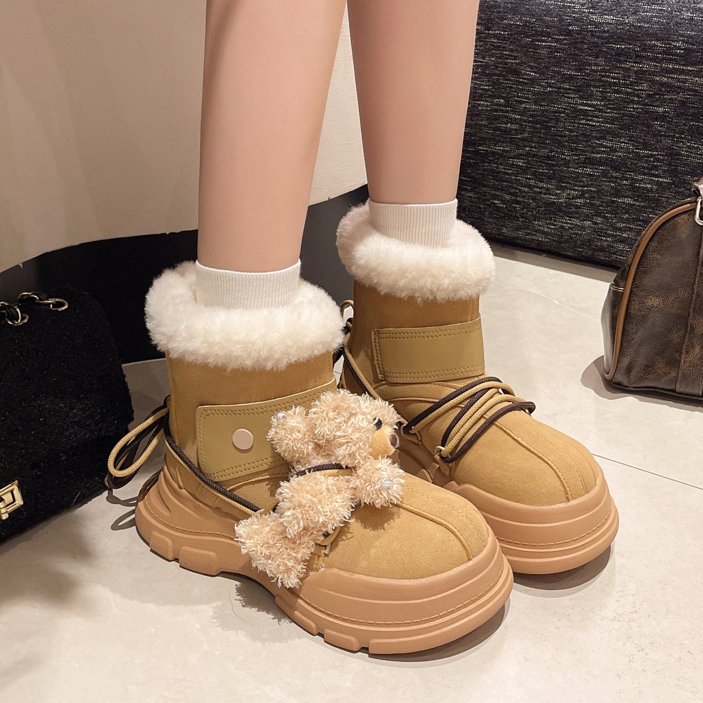 Thick-soled, mid-calf, fur-lined snow boots, 2026 new style, fleece-lined, non-slip, slip-on, warm cotton shoes, furry shoes