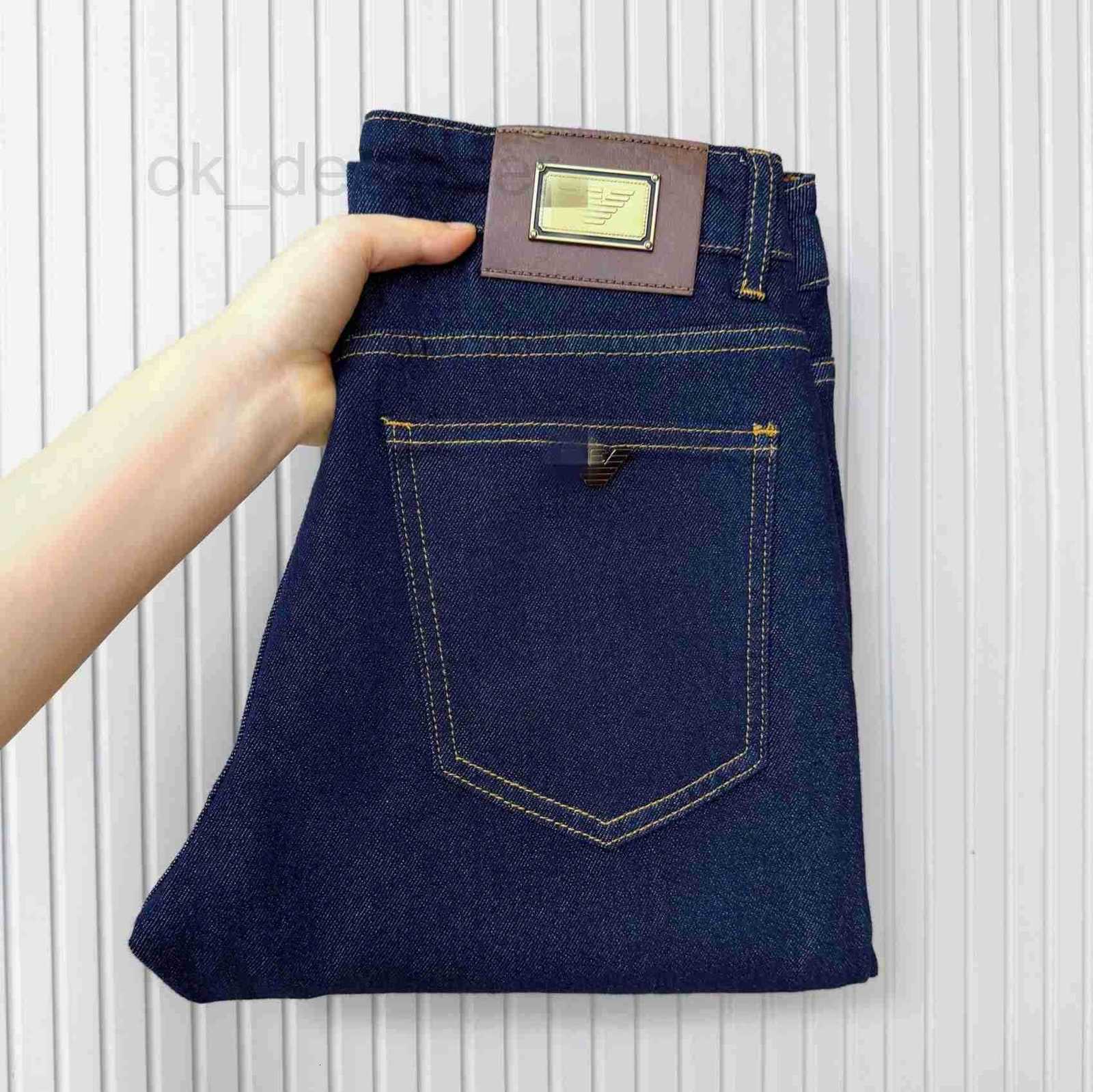 Men's Jeans Designer version of European-style men's jeans, original color, slim fit, stretchy, washed, casual, straight-leg men's tr