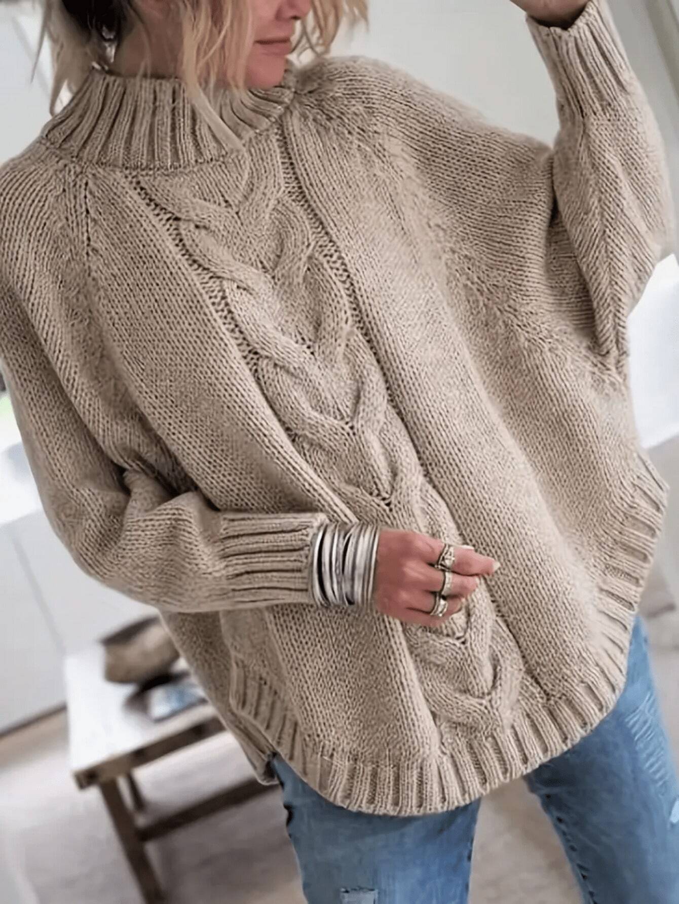 Women's Plus Size Casual Batwing Sleeve Oversized Pullover Sweater (Fall/Winter)