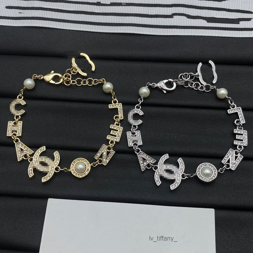 Gold Silver Color Women Fashion Designer Bracelets With Diamonds 3D Elegant Letters Extravagant Bracelet White Pearl Luxury Jewelry