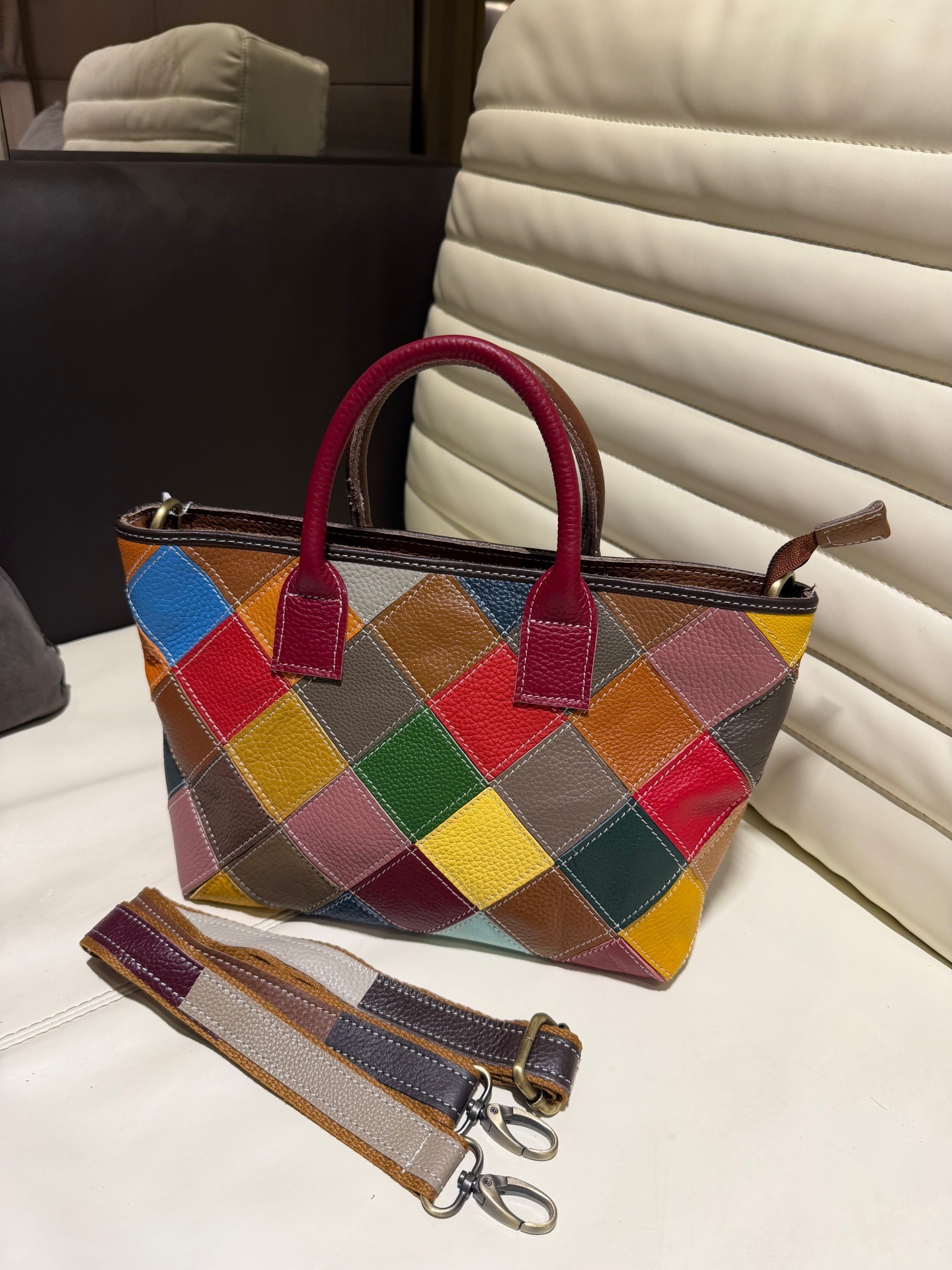 Wholesale New Genuine Leather Women S Handbag Personalized Colorful Patchwork Top Layer Cowhide Small Tote Bag Versatile Crossbody KABAHEBINGJUE