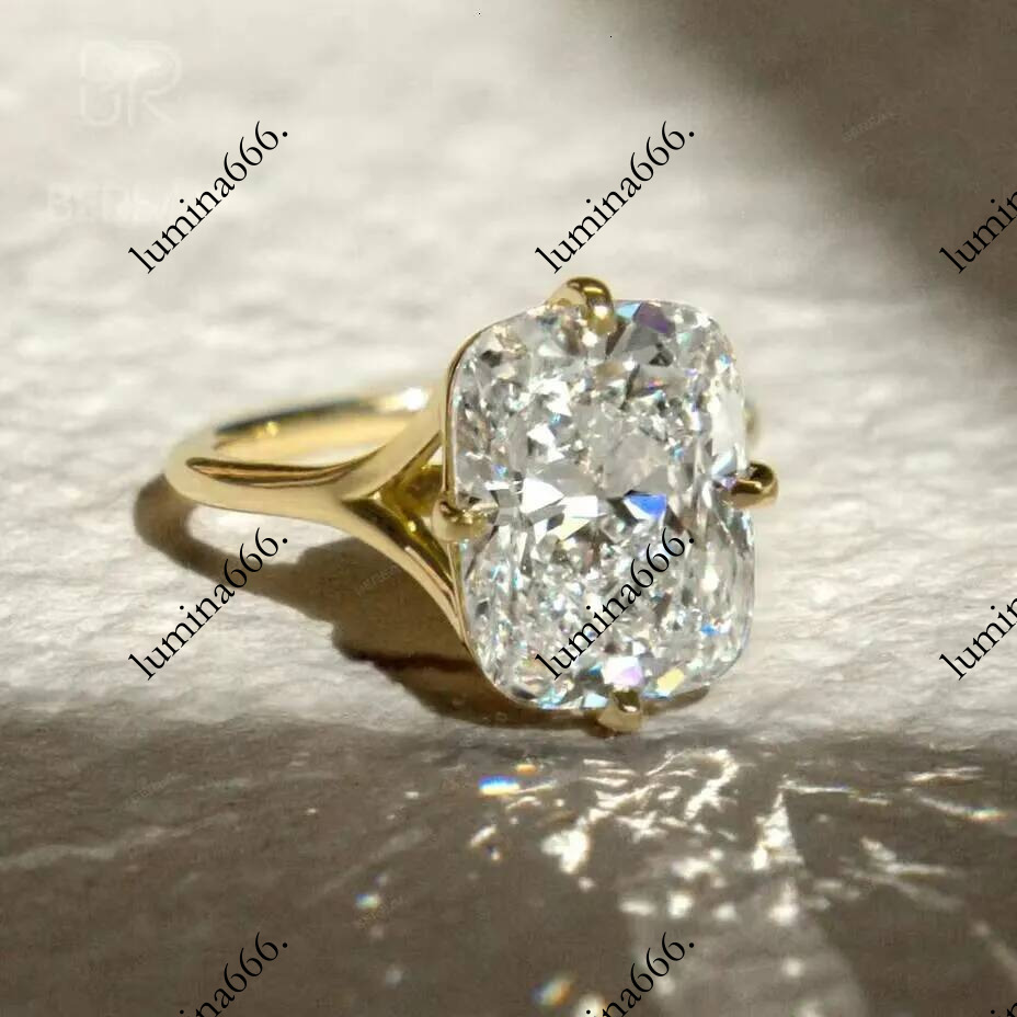 Custom Vvs Lab Grown Diamond Hot Selling Yellow Gold 925 Silver Engagement Ring Fine Women Jewelry