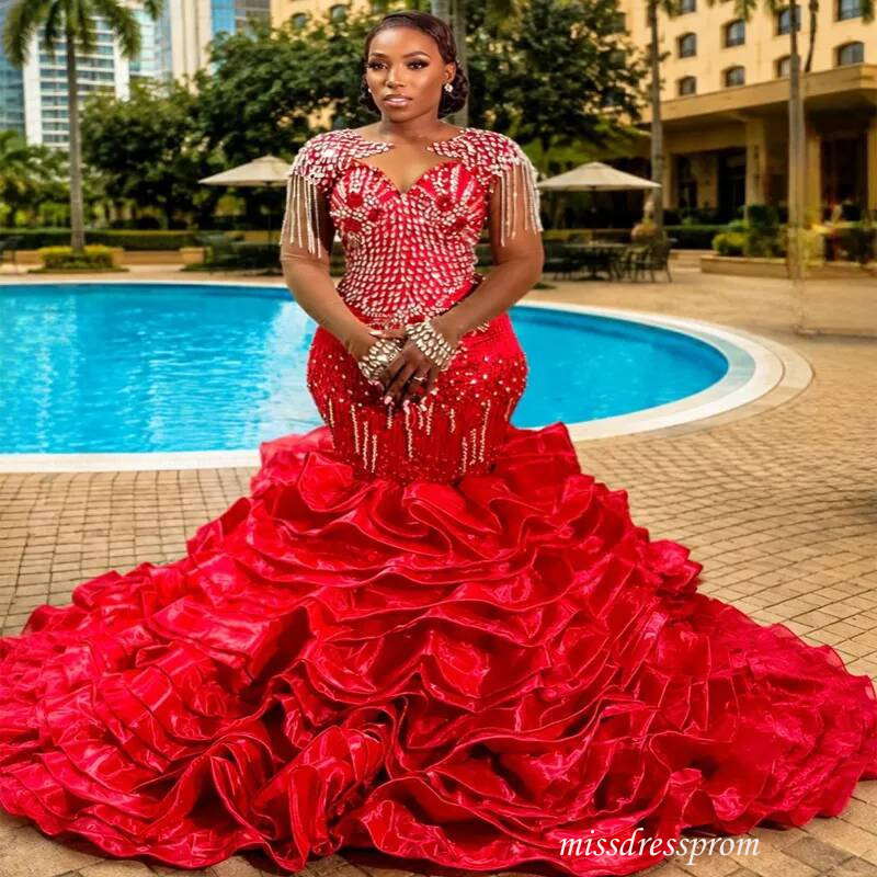 Plus Size Red Prom Dress Mermaid Evening Dresses Formal Gowns Flora Illusion Beaded Lace Crystals Birthday Second Reception Gown Am3818
