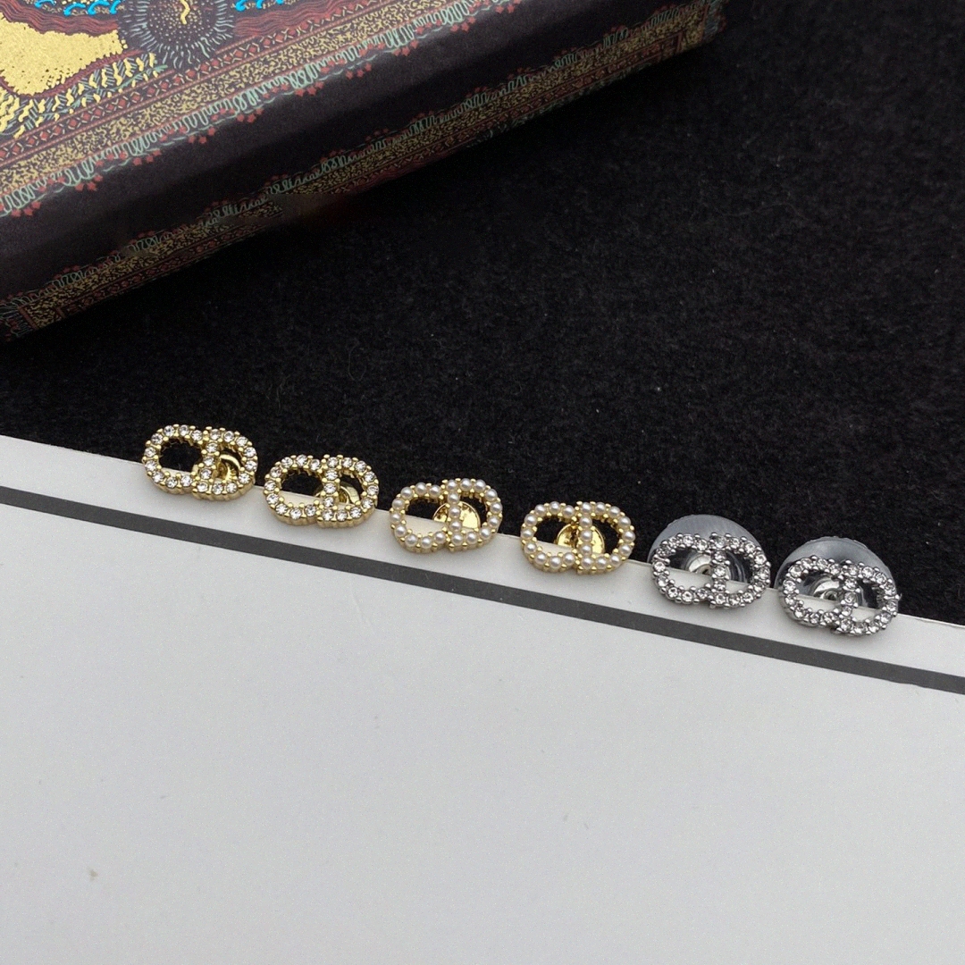 High end Stud letter Pearl diamond earrings for women Jewelry designer earrings All math Gold plated fashion Stud Classic gift Lady Jewelries O8TH#