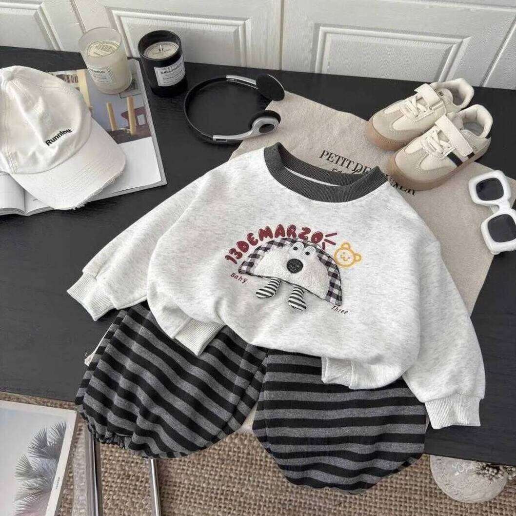 Girls Hoodie Boys Sweatshirt Striped Pants Set Spring And Autumn 2026 pullover New Casual Loose Style Two Piece Outfit For