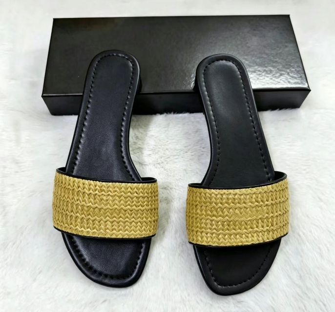 Slippers Summer Shiny For Women Ladies Flat Beach Slipper Silver Sandals Outdoor Shoes Luxury Designer Plus cc