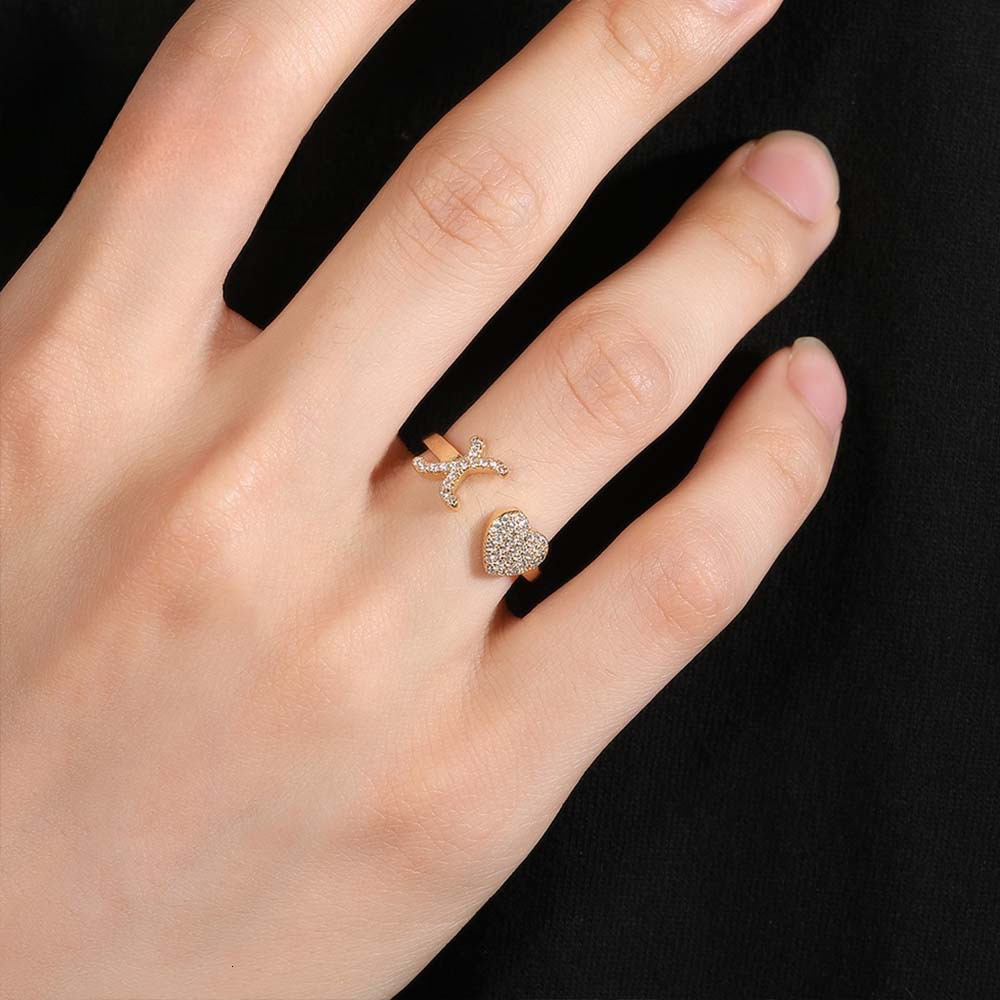 Luxury Iced Minimalist Personality 26 English Alphabet Adjustable Open Light Luxury Niche Design High-end Heart Ring Out D VVS Diamond Luxury Iced