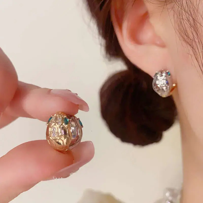 Mini Flat Stud Earring Niche Design Sense Gold And Silver Contrasting Snake Shaped cubic zirconia Personalized Temperament Retro High Quality Luxury