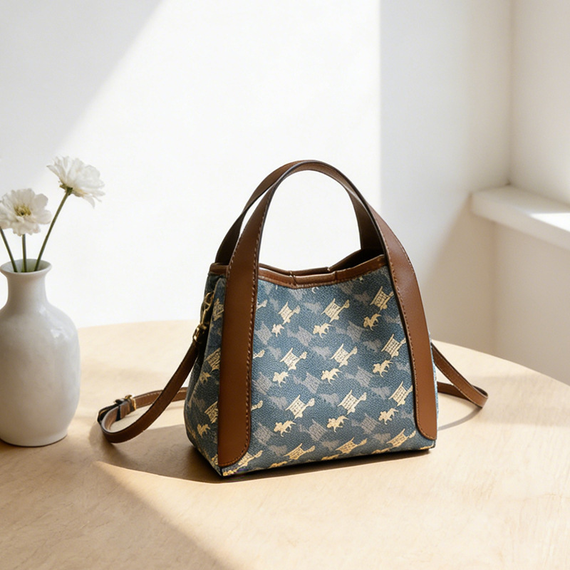 Luxury Brand Designer Bag High-End Women's Handbag 2026 New Retro Printed Bucket Tote Simple Versatile Casual Bag Export Trendy