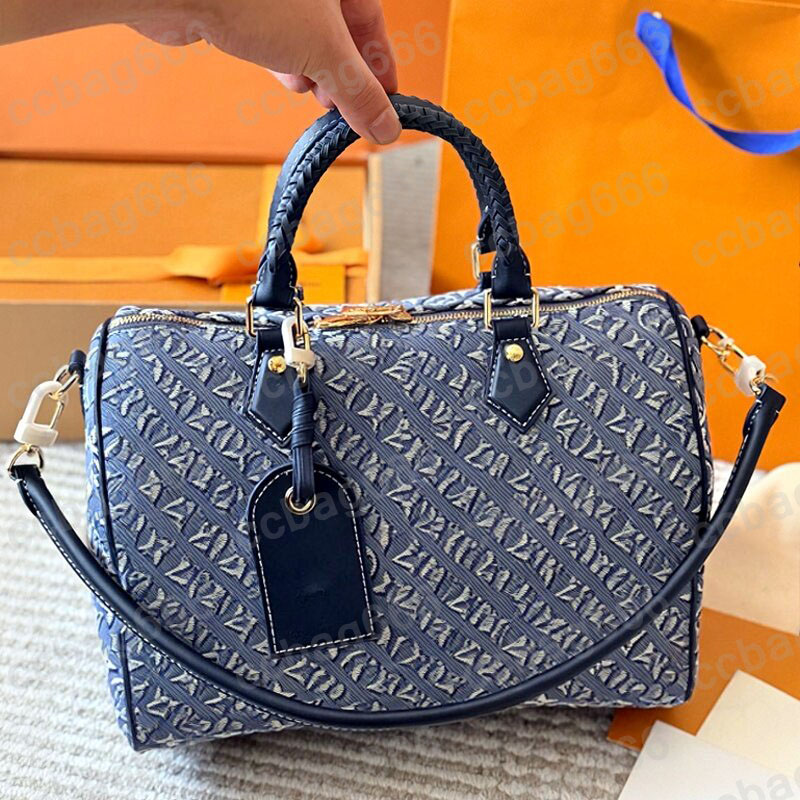 Designer 30CM Denim Pillow Tote Shoulder Bag Embroidery Letter Flower Removable Toron Clutch Handle Leather Strap Crossbody Handbag Large Capacity P