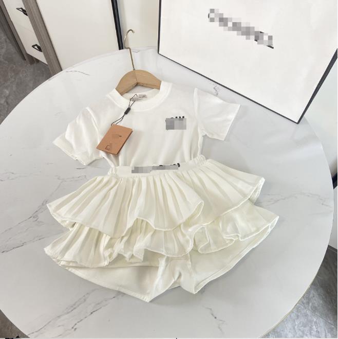 Designer Baby Clothes Luxury Kids Designer Clothes 2Piece Sets Summer Girls Boys Cute Suit 2piece Suit Baby Designer Children Tshirt Clothes p817