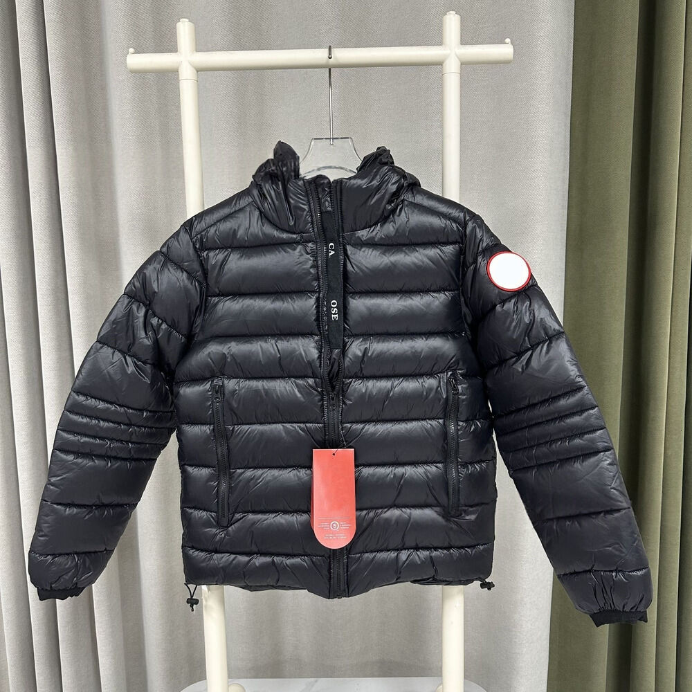Canada Jacket Gooced Designer Lightweight Hooded Pork Ribs Casual Fashion Minimalist White Duck Down Men Winter Coat With Badge Quality Canada Jacke