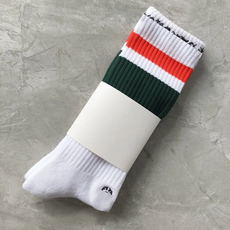 brand new men's socks colorful combed cotton crew socks Jacquard striped knee high socks for Funny men business casual dress