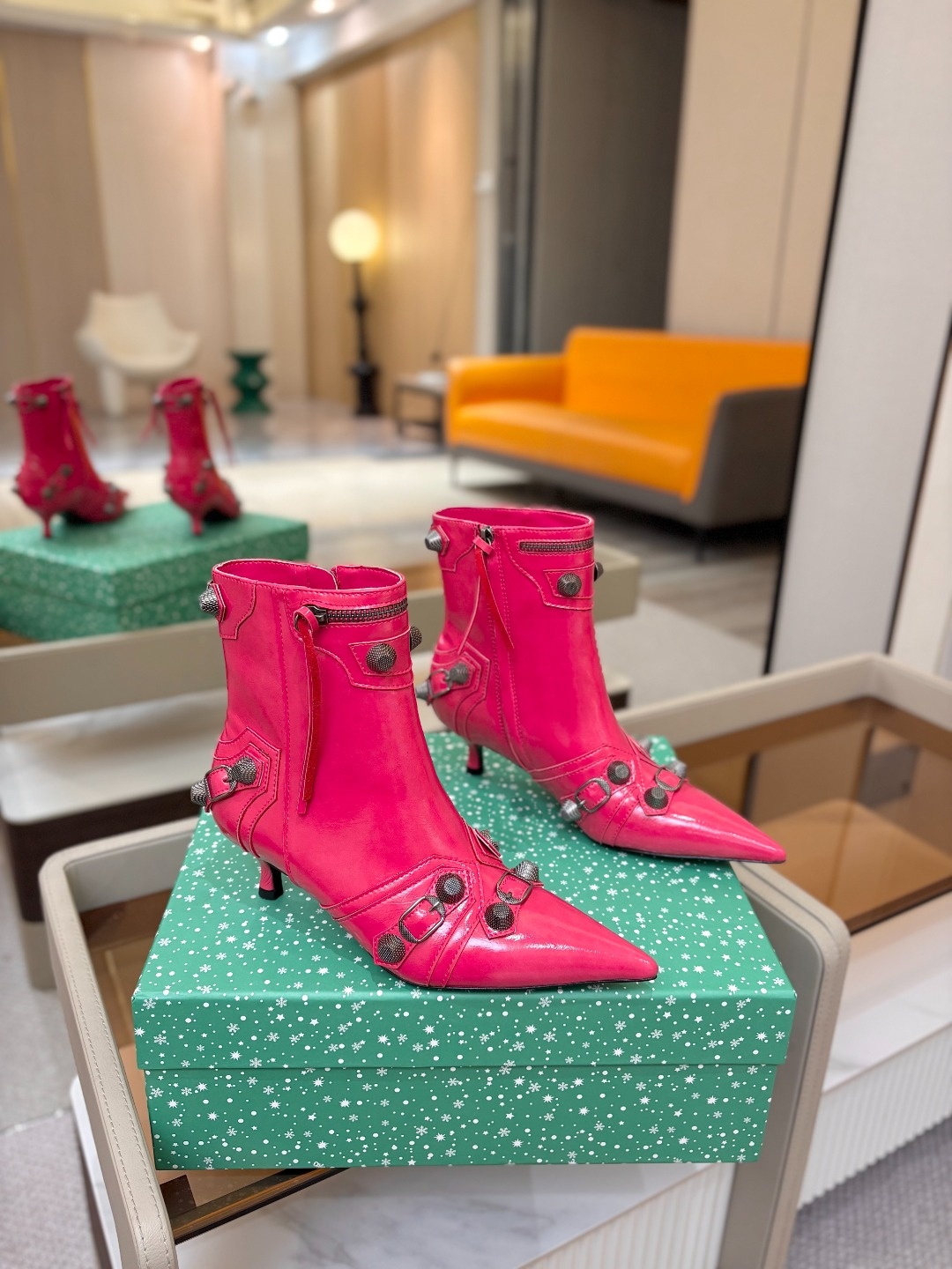 Heavy-Duty Rivet Pointed Toe Knee High Boots Imported Leather Glossy Stiletto Riding Boots