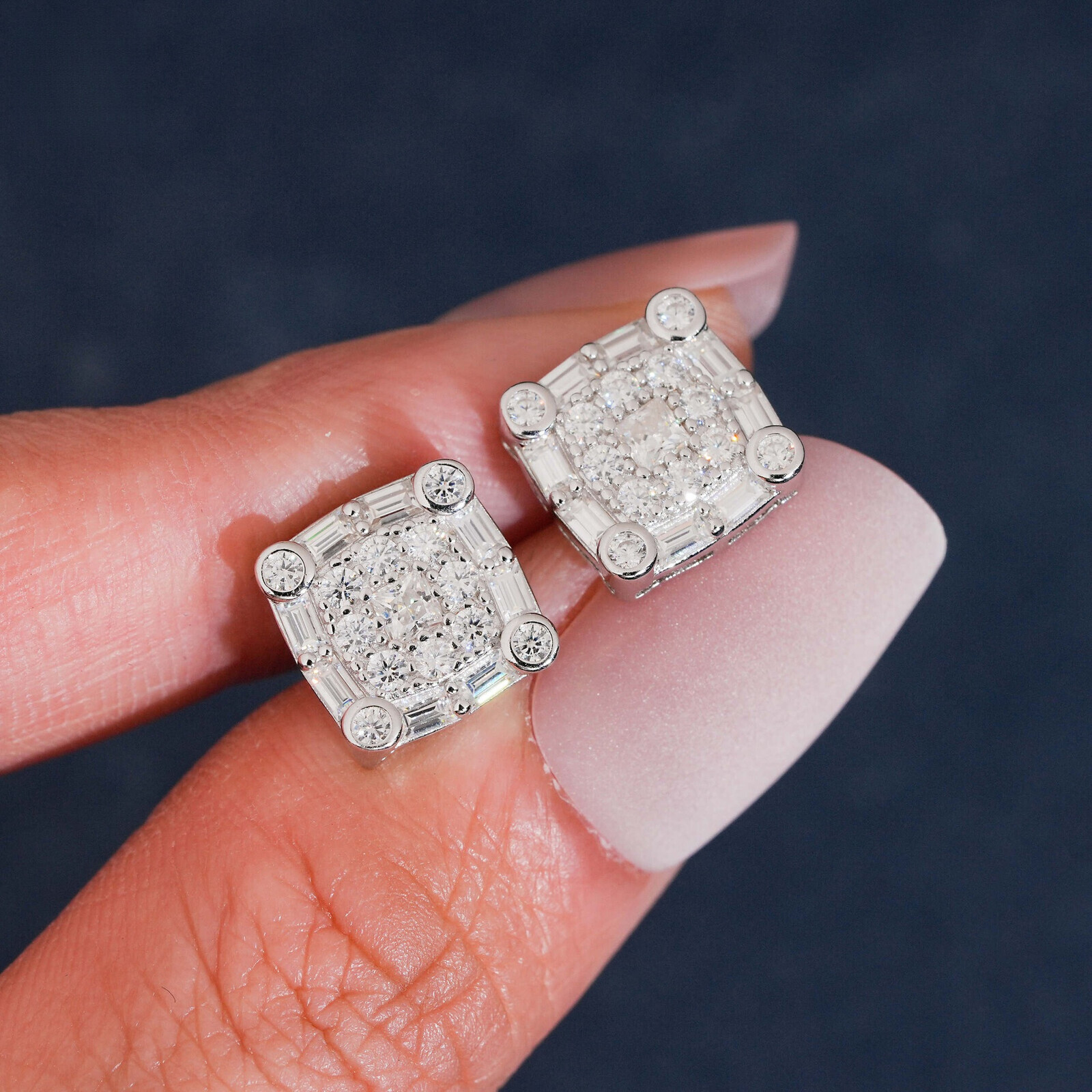 Best-selling 10mm geometric hip-hop earrings, S925 silver inlaid with moissanite, exquisite details, earrings