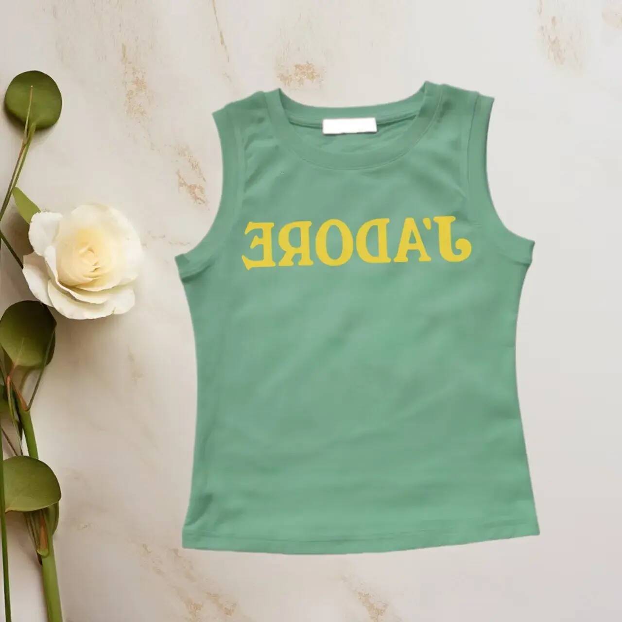 Women Outerwear Tank Top Summer Women's Sleeveless Vest Round Neck Pure Cotton T ladies sleeveless Shirt Slim Fit Fashionable And Versatile Tre