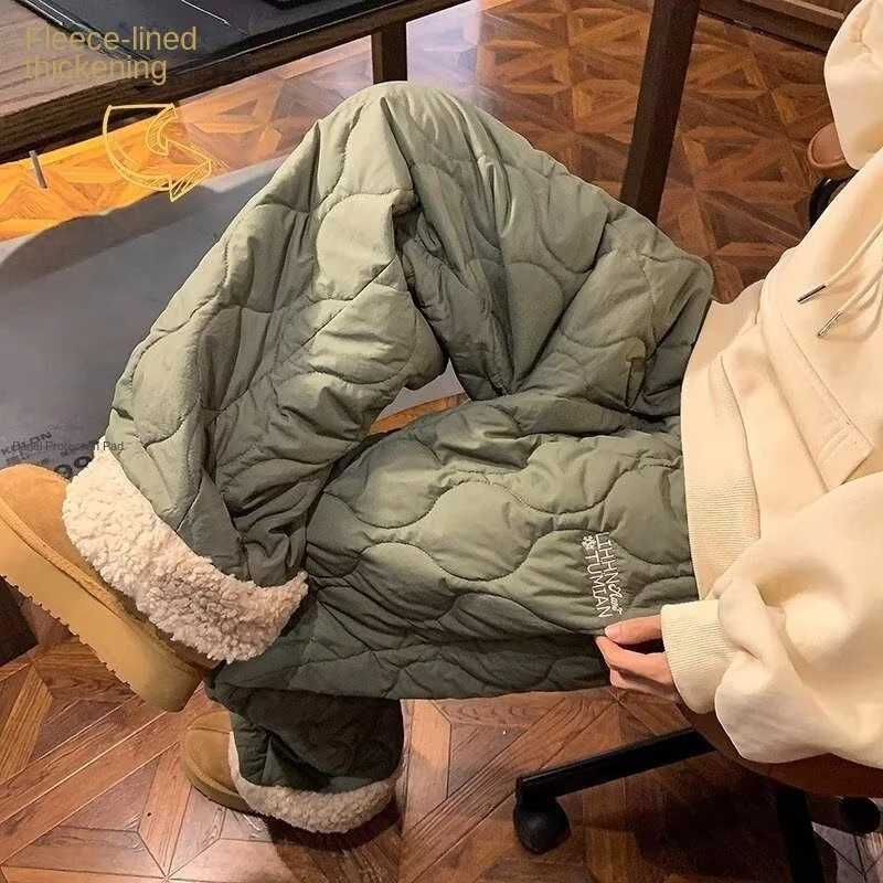 Heavy Winter Cotton Waterproof Splicing Lamb Fleece Cotton Pants for Men and Women Solid Color Diamond Grid Embroidered Clip Co T261019