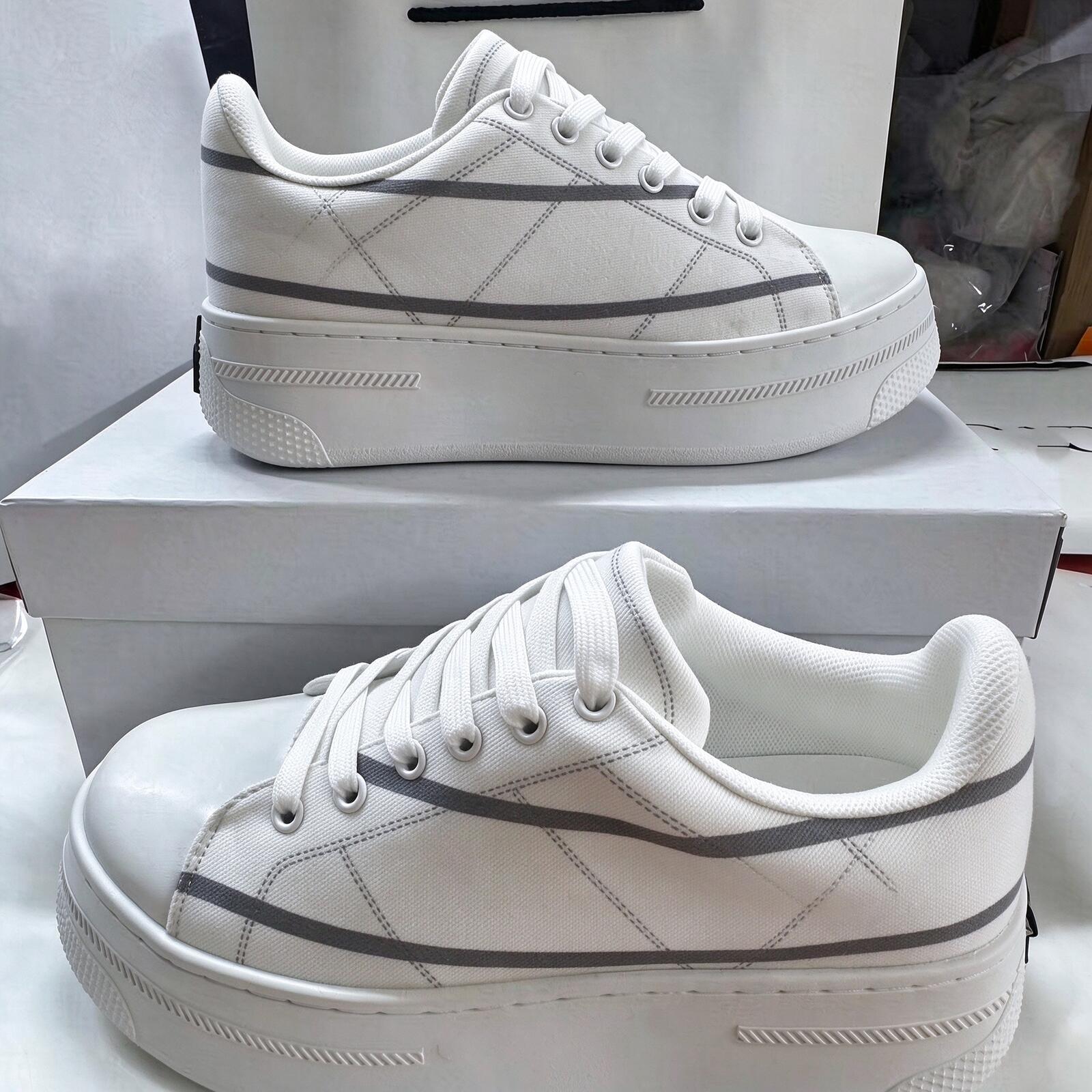 D designer shoes new D letter printed thick soled women's casual shoes versatile white pink lace up low cut canvas shoes size 35-40 women'