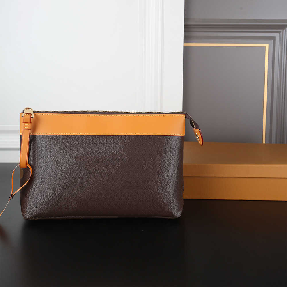 Designer Clutch Bag For Women Men Leather Pouch Large Capacity Cosmetic Makeup Bag Multi-functional Portable Wash Bags Wallet Organizer Purse 261013