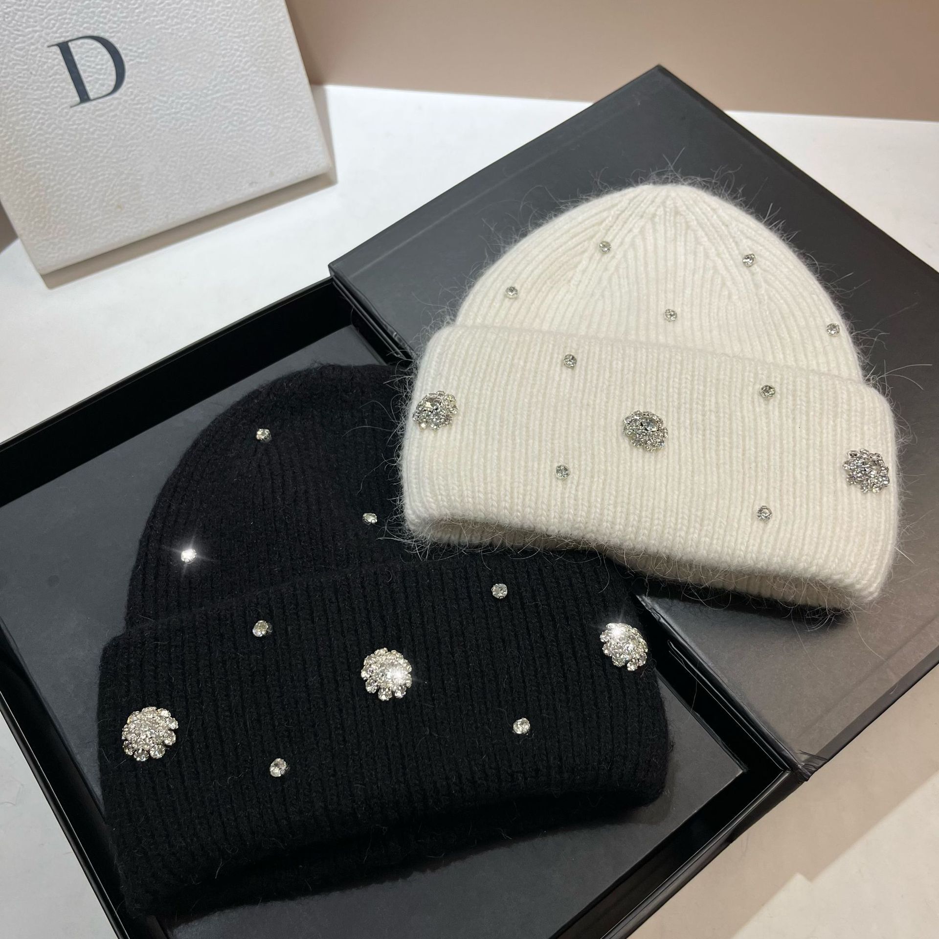 Luxury Rhinstone Real Rabbit Fur Knitted Hats for Women Winter Warm Wool Skullies Beanies Lady Casual Beanie Bonnet Skiing Cap J260511