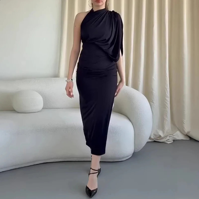 Women's Fashion Hight Waist Solid Long Party Gowns Casual Temperament Solid Slim Dress Elegant One Shoulder Draped Banquet Dress 261014