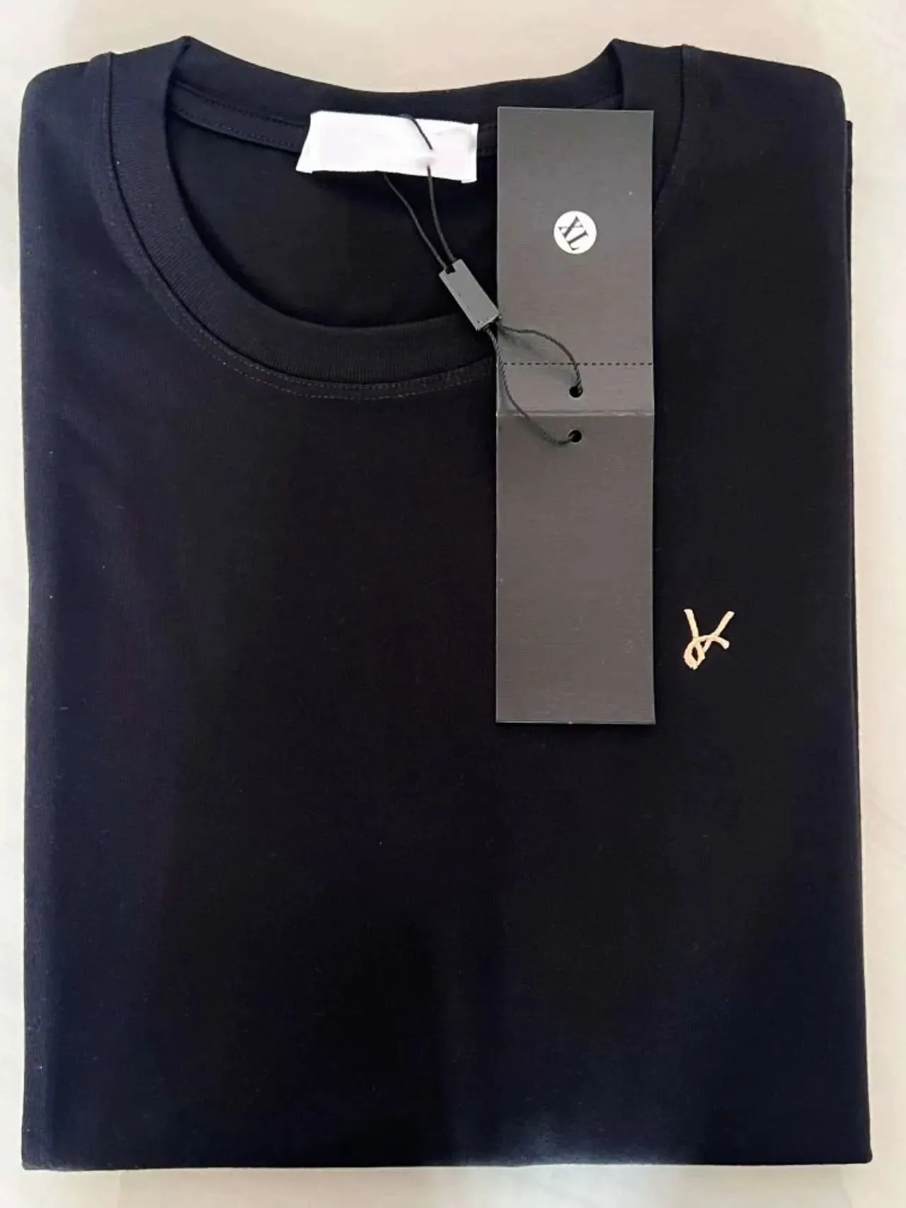 Women's T Shirts Designer Luxury Embroidery T shirt Fashion Brand Long Sleeve Versatile Tees Slim Fit Round Neck Summer 2a